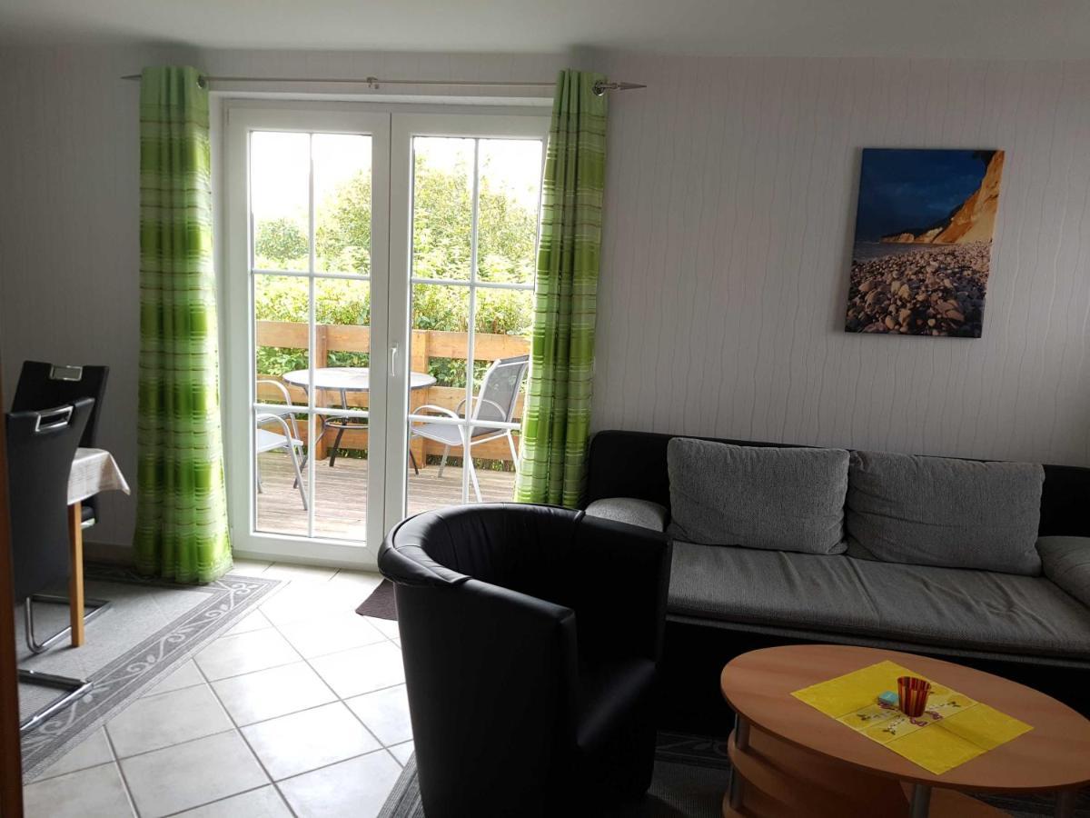 In Sonniger Lage In Apartment